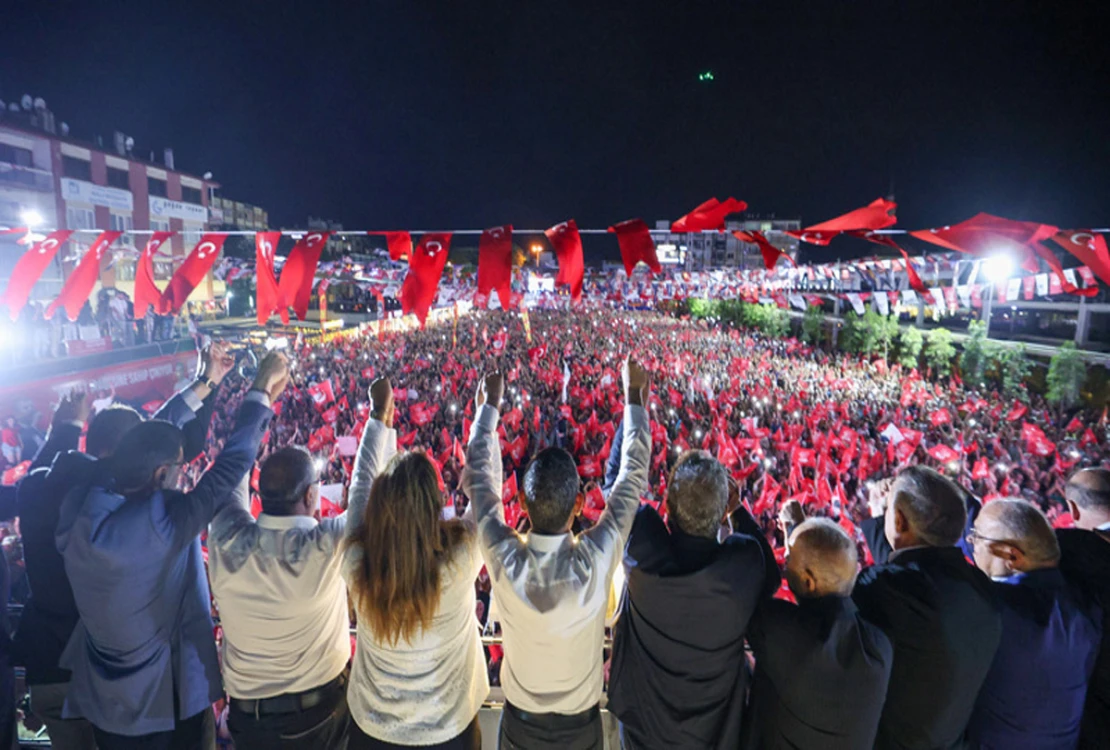 Özgür Özel CHP’nin iktidar meşalesini Aydın’dan yaktı…