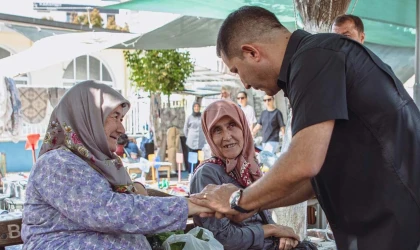 Ömer Günel CHP’li Belediye Başkanları ile İncirliova’ya çıkarma yaptı