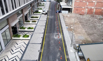 Efeler Kurtuluş Mahallesi’nde yollar yenileniyor